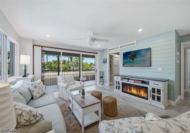 3rd image of 2170 Gulf Shore Blvd N #24W, Naples, FL 34102 | MLS# 226023234