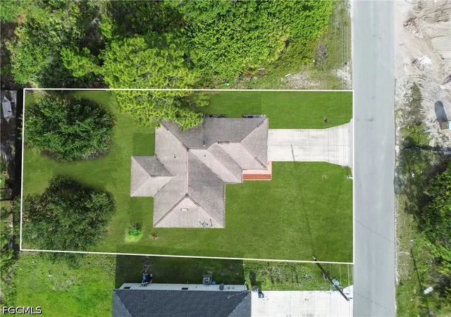 2nd image of 2707 42nd St W, Lehigh Acres, FL 33971 | MLS# 2026027168