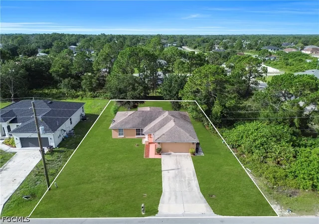 4th image of 2707 42Nd St W, Lehigh Acres, FL 33971 | MLS# 2026027168