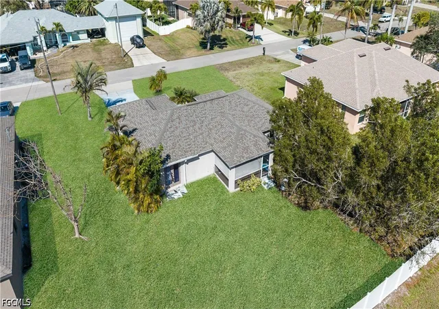 3rd image of 1810 Sw 22Nd St, Cape Coral, FL 33991 | MLS# 2026027226