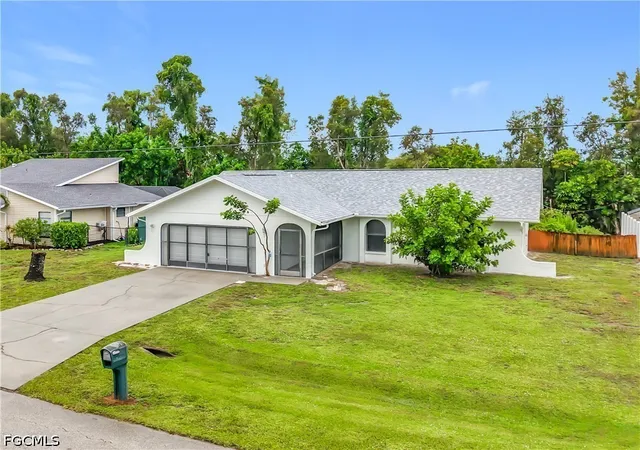 3rd image of 8428 Buena Vista Rd, Fort Myers, FL 33967 | MLS# 2026027252
