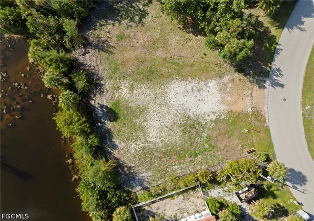 12th image of 572 Chert Ct, Sanibel, FL 33957 | MLS# 2026027263