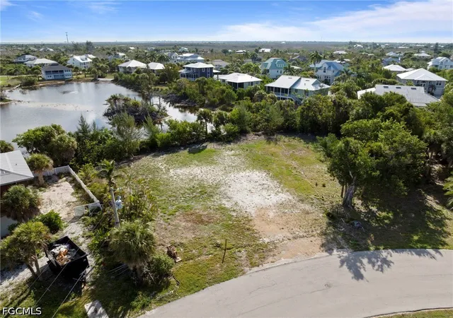 2nd image of 572 Chert Ct, Sanibel, FL 33957 | MLS# 2026027263