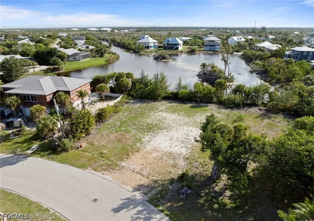 3rd image of 572 Chert Ct, Sanibel, FL 33957 | MLS# 2026027263