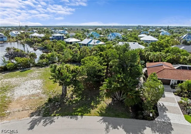 2nd image of 564 Chert Ct, Sanibel, FL 33957 | MLS# 2026027270