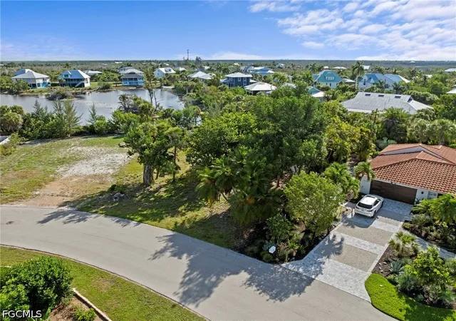 3rd image of 564 Chert Ct, Sanibel, FL 33957 | MLS# 2026027270
