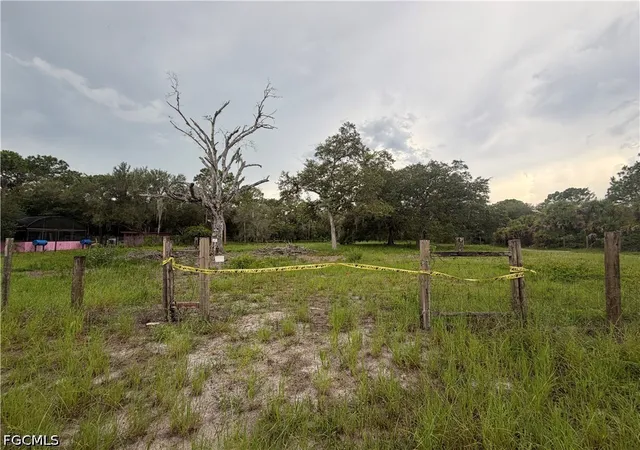 1st image of 860 S Trebol St, Clewiston, FL 33440 | MLS# 2026027289