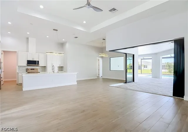 4th image of 620 Sw 26Th St, Cape Coral, FL 33914 | MLS# 2026027294