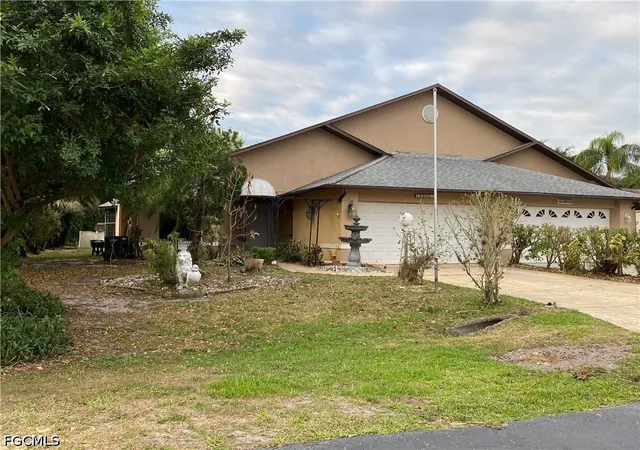 Photo 2 of Townhouse for sale at 19966 Lake Vista Cir, Lehigh Acres, FL 33936 | MLS# 2026027385 | Listing updated on 2026-06-30