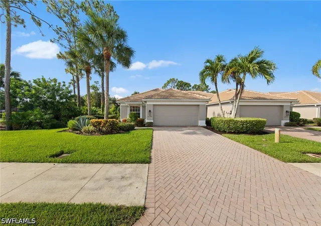 Photo 2 of Townhouse for sale at 10046 Horse Crk Rd, Fort Myers, FL 33913 | MLS# 226023765 | Listing updated on 2026-07-31
