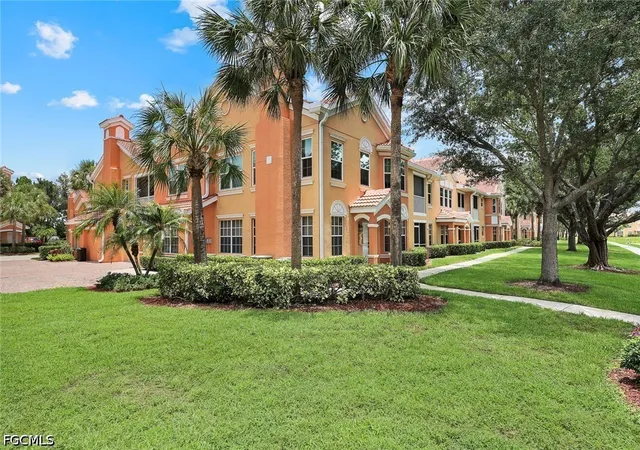 Photo 4 of Sale Pending at 1795 Concordia Lake Cir #2508, Cape Coral, FL 33909 | MLS# 2026027395 | Listing updated on 2026-09-01