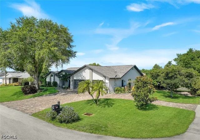 5th image of 204 Se 20Th Pl, Cape Coral, FL 33990 | MLS# 2026027397