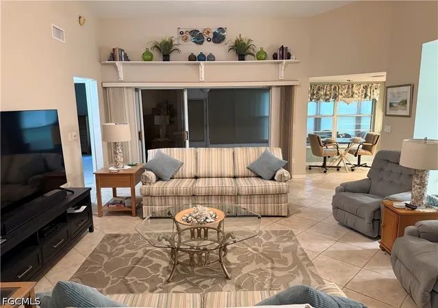 4th image of 3437 Clubview Dr, North Fort Myers, FL 33917 | MLS# 2026027429