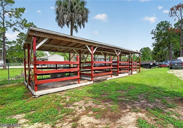 3rd image of 2581 4Th Ave Ne, Naples, FL 34120 | MLS# 226020034