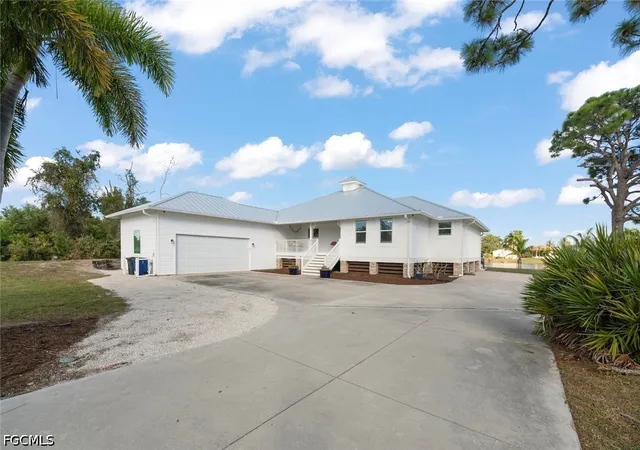 Photo 1 of Single family home for sale at 11940 Oakland Dr, Bokeelia, FL 33922 | MLS# 2026027483 | Listing updated on 2026-06-26