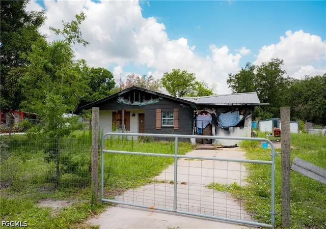 1st image of 1553 Se Carnahan Ave, Arcadia, FL 34266 | MLS# 2026027517