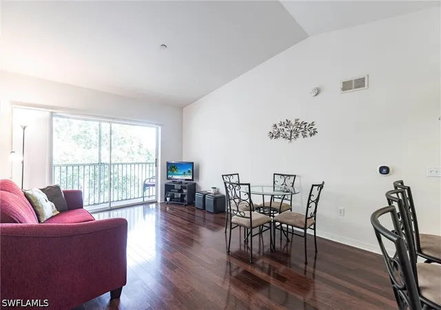4th image of 8274 Key Royal Cir, Naples, FL 34119