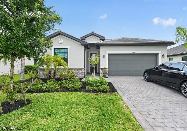 Photo 1 of Single family home for sale at 1385 Birdie Dr, Naples, FL 34120 | MLS# 226024009 | Listing updated on 2026-09-30