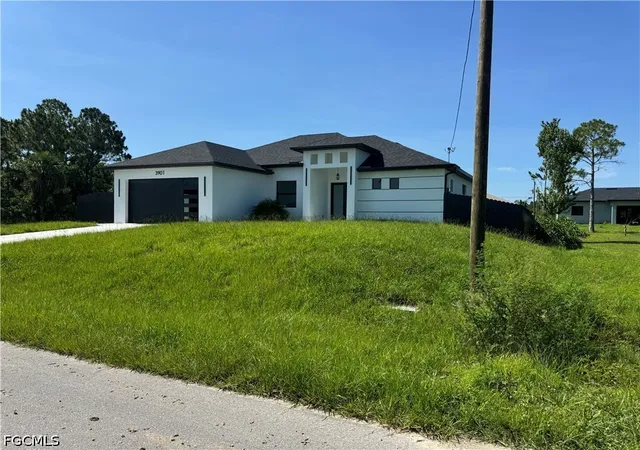 4th image of 3901 3Rd St Sw, Lehigh Acres, FL 33976 | MLS# 2026027566