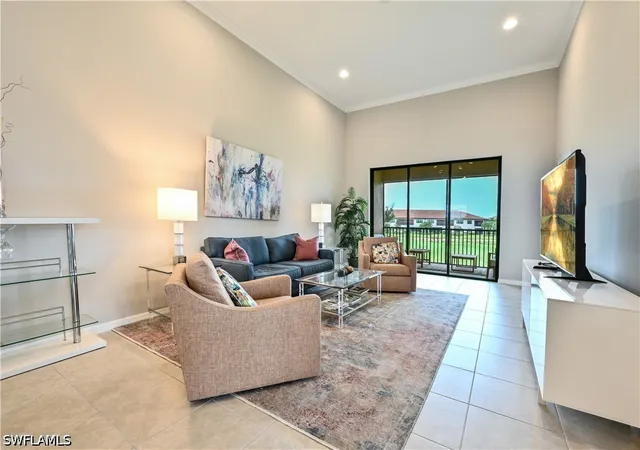 Listing Photo 5 - Condo for sale in building located at 9386 Pocida Ct, Naples, FL 34119 - Unit #204
