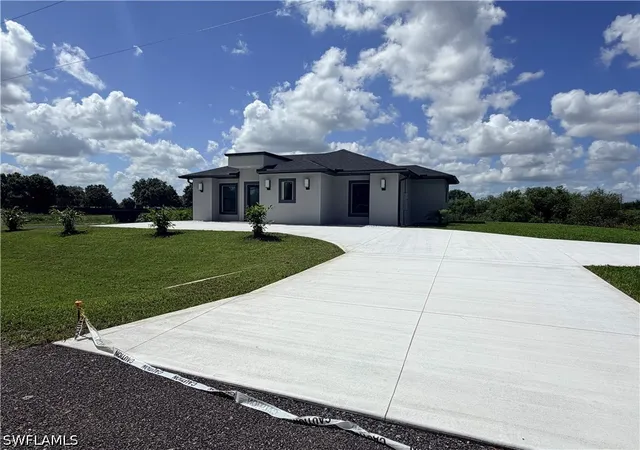 3rd image of 7655 7Th Pl, La Belle, FL 33935 | MLS# 226024063