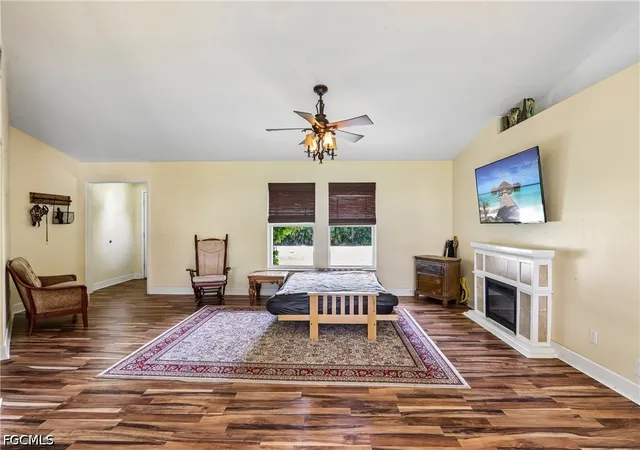 Photo 4 of Sale Pending at 732 Tower Dr, Cape Coral, FL 33904 | MLS# 2026027725 | Listing updated on 2026-07-24