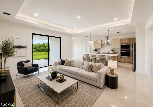 4th image of 8022 Sunrise Cir, Labelle, FL 33935 | MLS# 2026027805