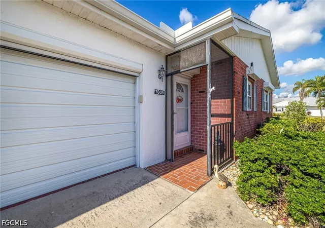 Photo 3 of Townhouse for sale at 7008 Foxfire Dr, Fort Myers, FL 33919 | MLS# 2026027865 | Listing updated on 2026-07-20