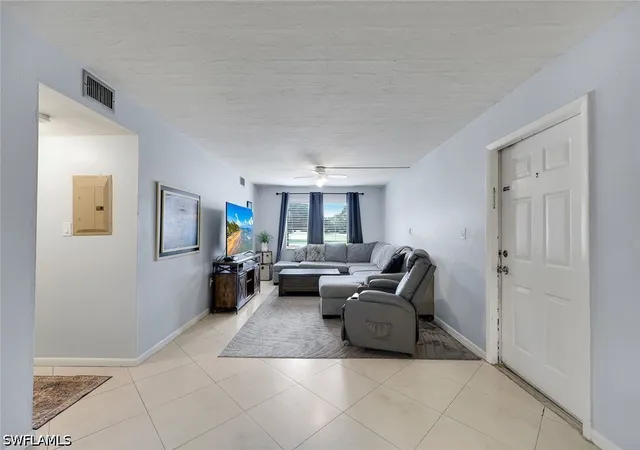 3rd image of 1400 Grn Vly Cir, Naples, FL 34104
