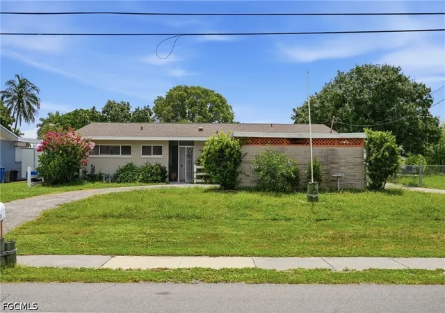 Photo 1 of Single family home for sale at 4430 Orange Grv Blvd, North Fort Myers, FL 33903 | MLS# 2026027905 | Listing updated on 2026-07-28