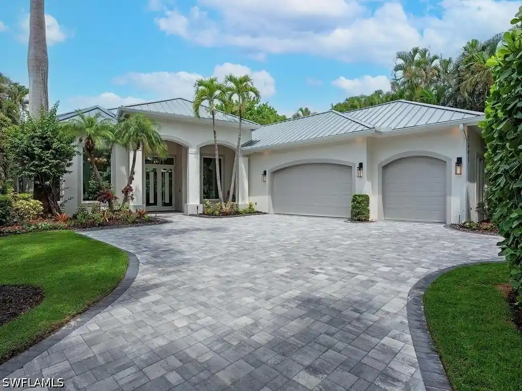 Photo 1 of Single family home for sale at 2363 Crayton Rd, Naples, FL 34103 | MLS# 226023839 | Listing updated on 2026-10-30