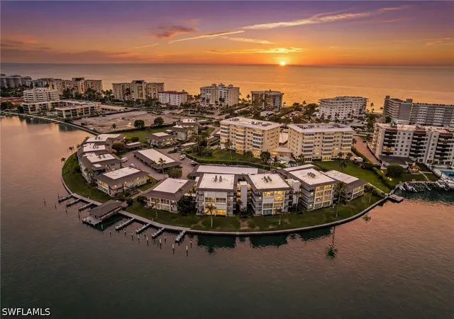 3rd image of 3400 Gulf Shore Blvd N, Naples, FL 34103