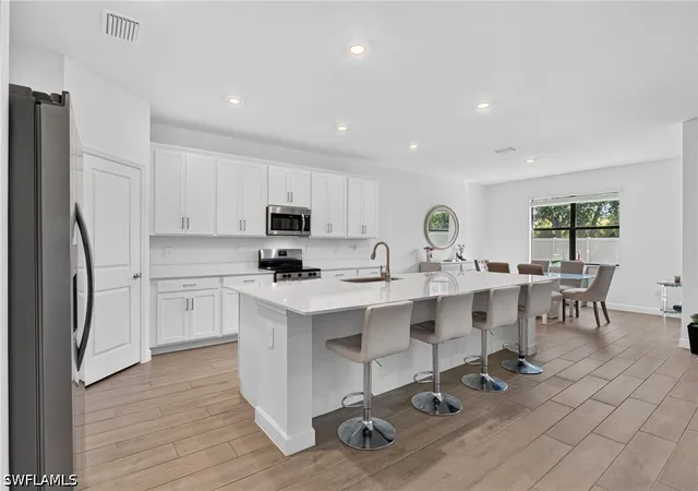 5th image of 10646 Timber Creek Dr, Fort Myers, FL 33913 | MLS# 226023851