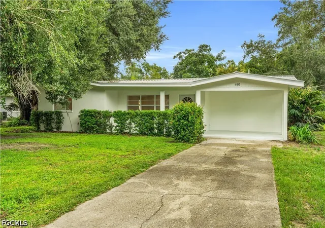 2nd image of 440 6th Ave, Labelle, FL 33935 | MLS# 2026027971