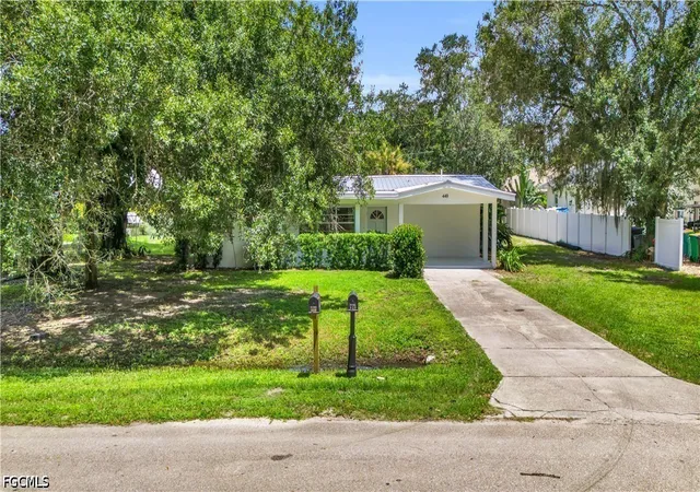 4th image of 440 6Th Ave, Labelle, FL 33935 | MLS# 2026027971