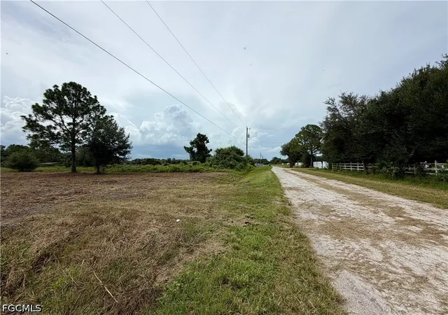8th image of 720 N Olivo St, Clewiston, FL 33440 | MLS# 2026027996