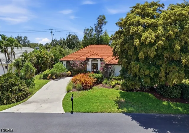 Photo 2 of Single family home for sale at 28360 Del Lago Way, Bonita Springs, FL 34135 | MLS# 2026028046 | Listing updated on 2026-07-25