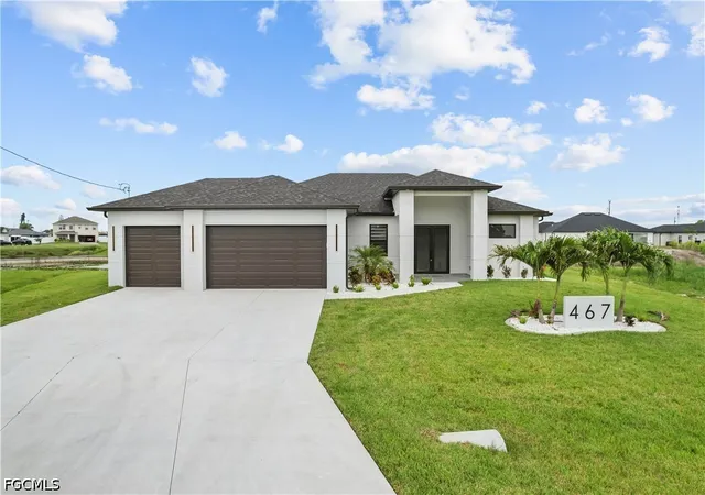2nd image of 467 Ne 5th Ave, Cape Coral, FL 33909 | MLS# 2026028062