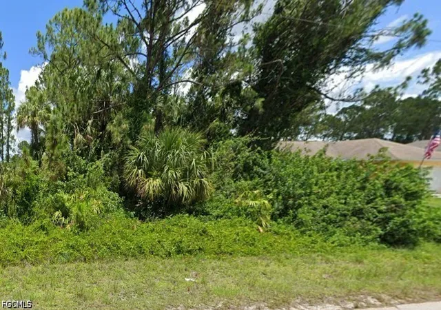 Photo 3 of Sale Pending at 3216 70th Street W, Lehigh Acres, FL 33971 | MLS# 2026028137 | Listing updated on 2026-10-05