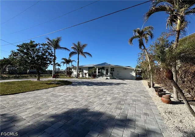 3rd image of 8065 Lagoon Rd, Fort Myers Beach, FL 33931 | MLS# 2026028158