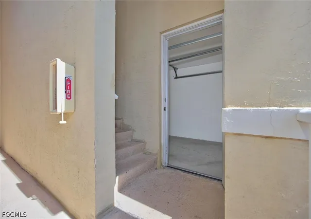 Listing Photo 5 - Condo for sale in building located at 8521 Oakshade Cir, Fort Myers, FL 33919 - Unit #422