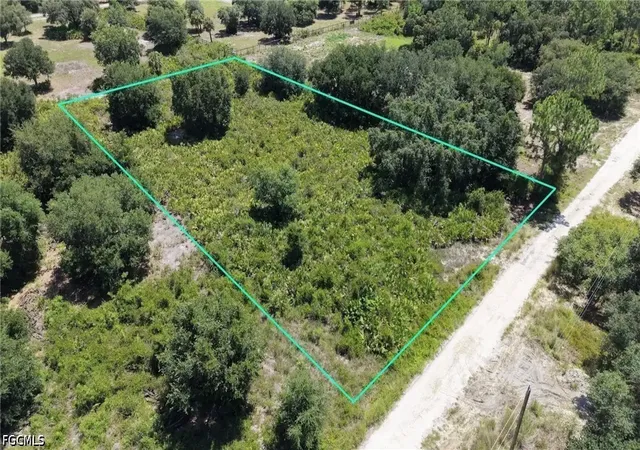 4th image of 7834 22Nd Pl, Labelle, FL 33935 | MLS# 2026028179