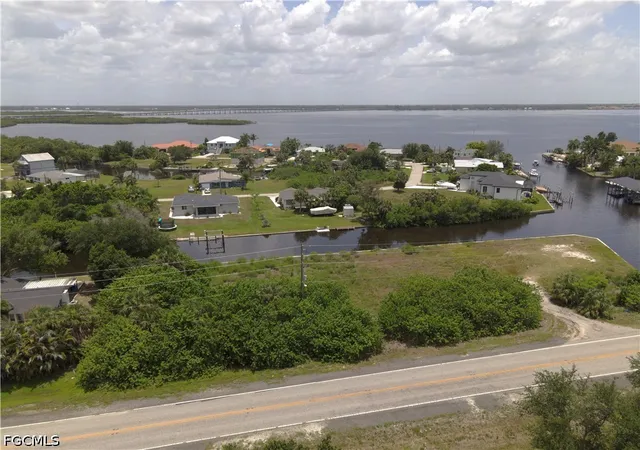 3rd image of 25301 Harborview Rd, Punta Gorda, FL 33980 | MLS# 2026028245