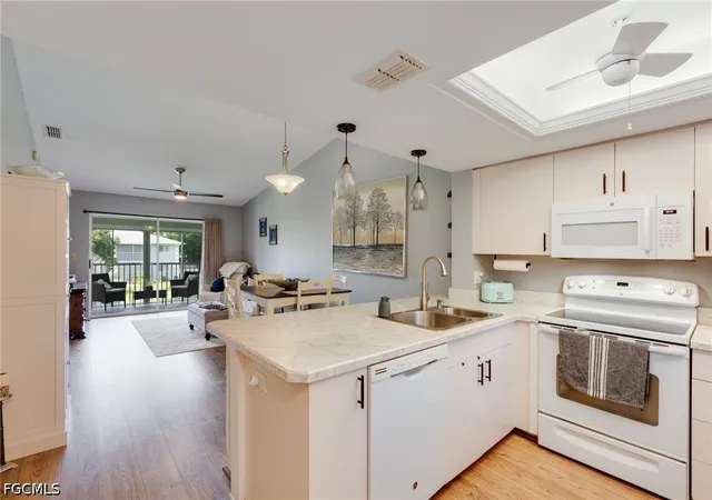 Listing Photo 4 - Condo for sale in building located at 8160 Summerlin Vlg Cir, Fort Myers, FL 33919 - Unit #507