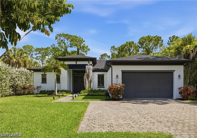 Photo 2 of Single family home for sale at 829 16th Avenue Sw, Naples, FL 34117 | MLS# 226024647 | Listing updated on 2026-07-03