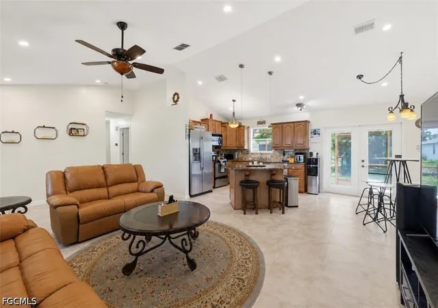 4th image of 4321 Sw 16Th Pl, Cape Coral, FL 33914 | MLS# 2026028296
