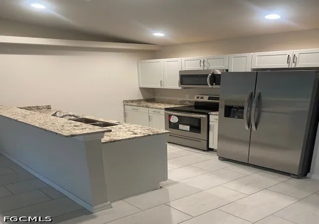 4th image of 610/612 Se 13Th St, Cape Coral, FL 33990 | MLS# 2026028334