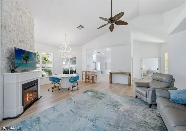 Photo 4 of Single family home for sale at 5900 Fountain Dr, Naples, FL 34119 | MLS# 226024481 | Listing updated on 2026-08-28