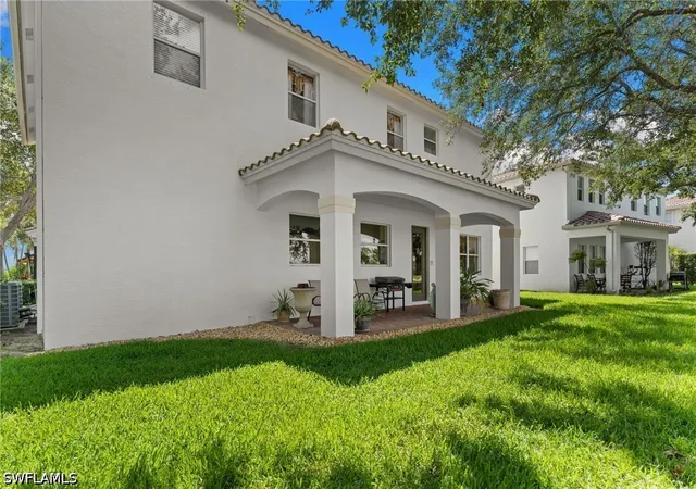 Photo 4 of Single family home for sale at 2075 Par Dr, Naples, FL 34120 | MLS# 226020328 | Listing updated on 2026-07-01