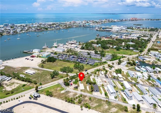 2nd image of 47 Oyster Bay Ln, Fort Myers Beach, FL 33931 | MLS# 2026028402